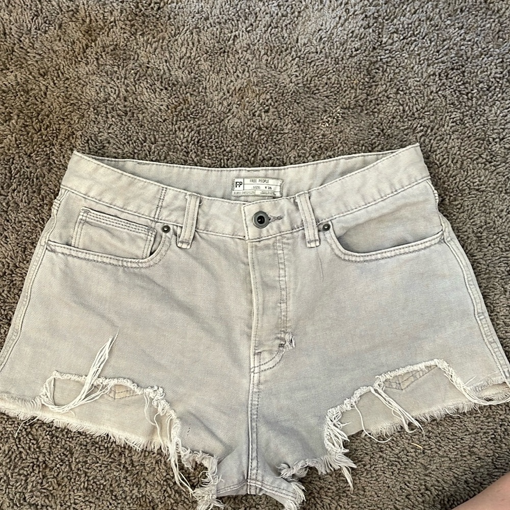 Free people Jean shorts 28 grey cut off style